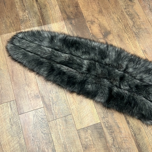 Lanshifei luxurious silver faux fox shawl wrap drape scarf one size - Picture 10 of 11